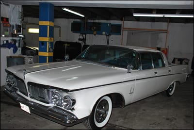 1962 Imperial South Hampton Sedan